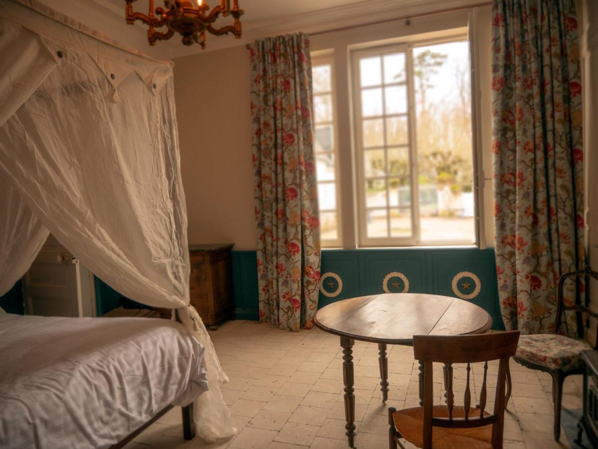 Bed & Breakfast - La Closerie De La Fuye バラン・ミレ エクステリア 写真